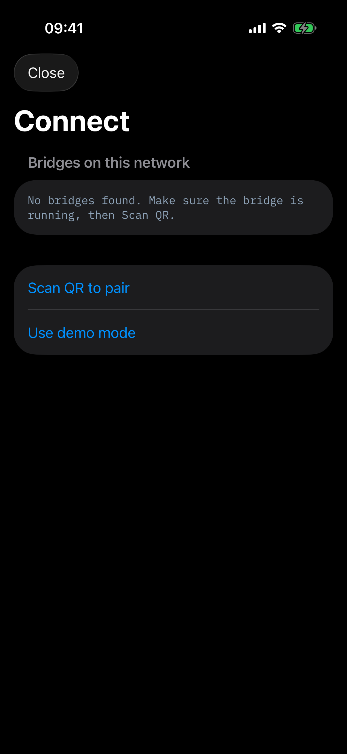 DETENT connect screen with a scan-QR pairing option and a demo mode fallback